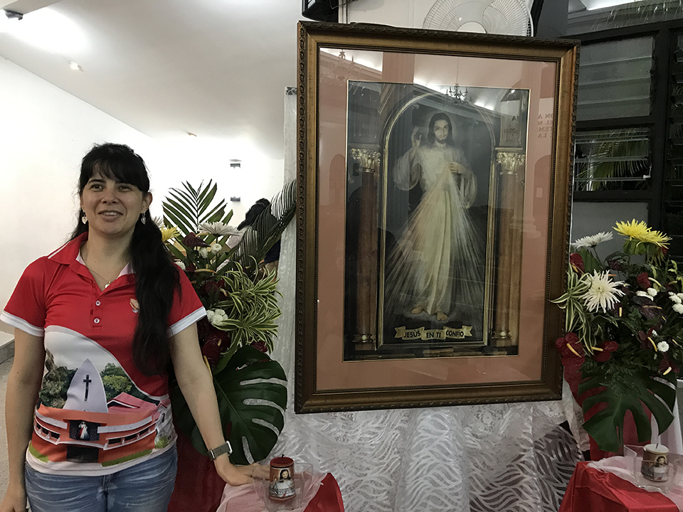 Canto en actividades religiosas Ministerio de Silvia Rodriguez